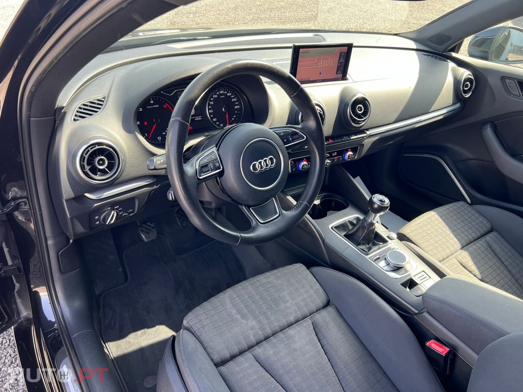 Audi A3 2.0 TDi S-line