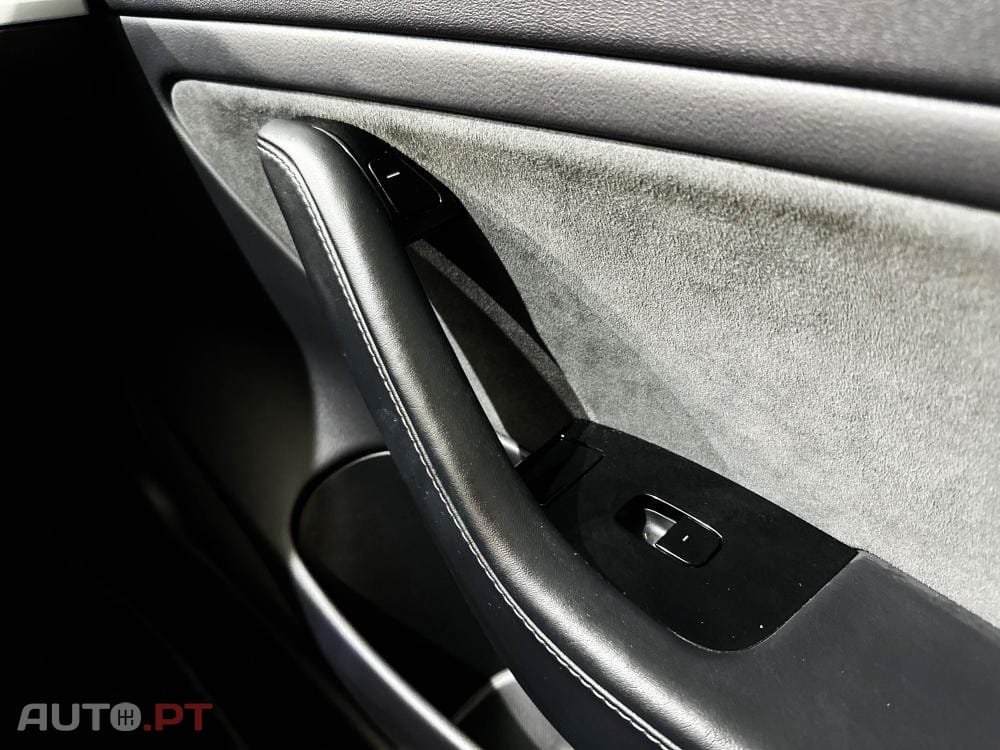 Tesla Model 3 Long-Range Dual Motor AWD
