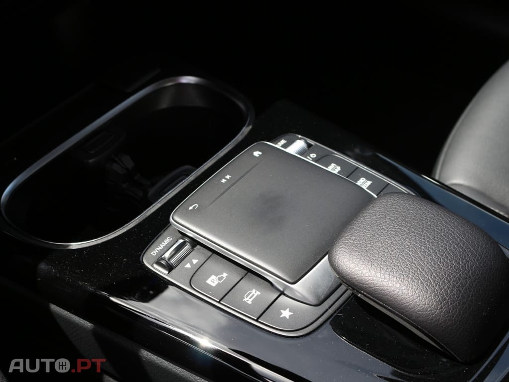 Mercedes-Benz A 250 e Progressive