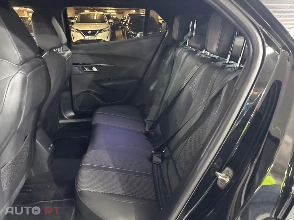 Peugeot 2008 1.2 PureTech GT