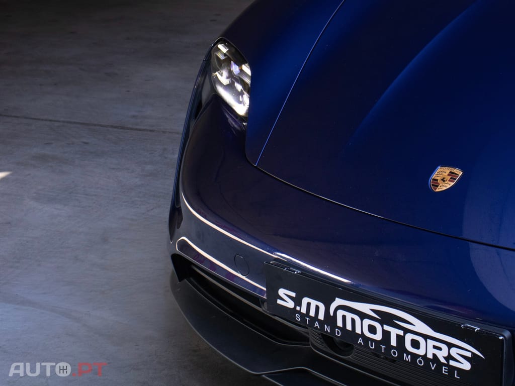 Porsche Taycan Standard
