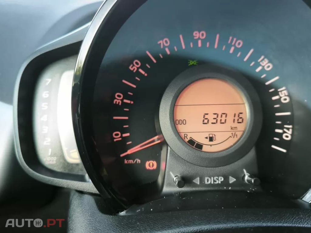 Citroen C1 1.2 VTi Shine