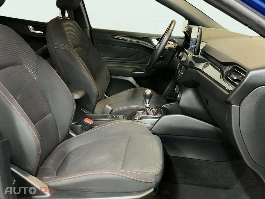 Ford Focus SW 1.0 EcoBoost ST-Line