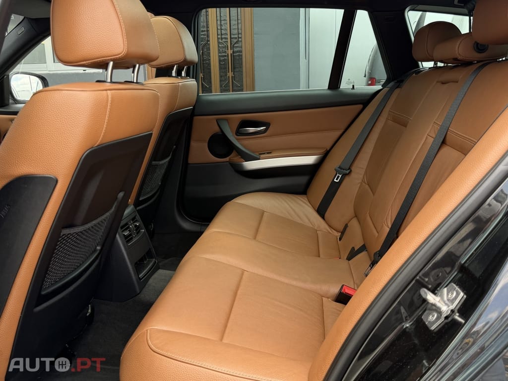 BMW 320 d EfficientDynamics Navigation