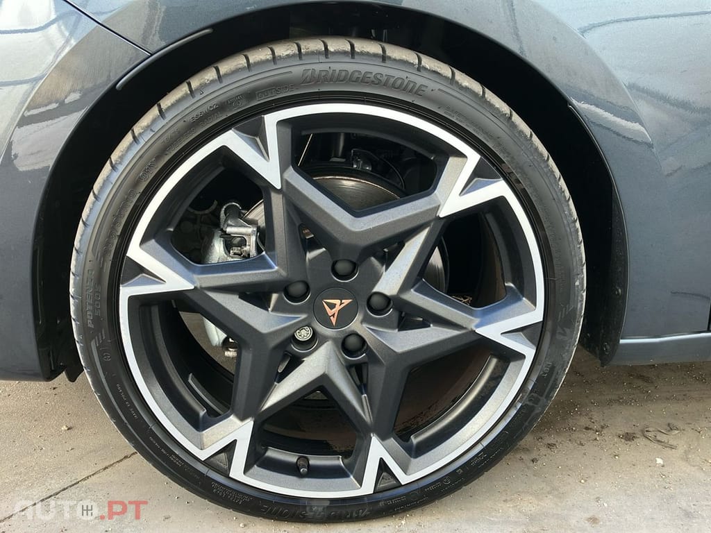 Cupra Leon 1.5 eTSI MID DSG