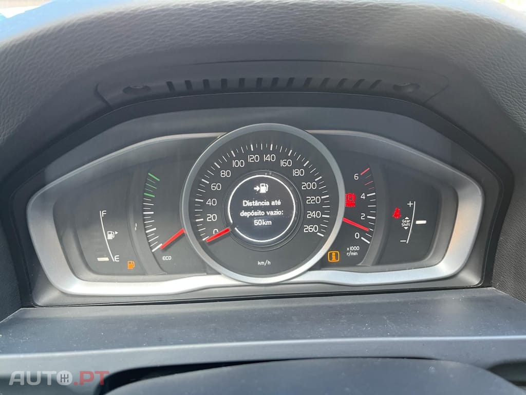 Volvo V60 2.0 D2 Momentum