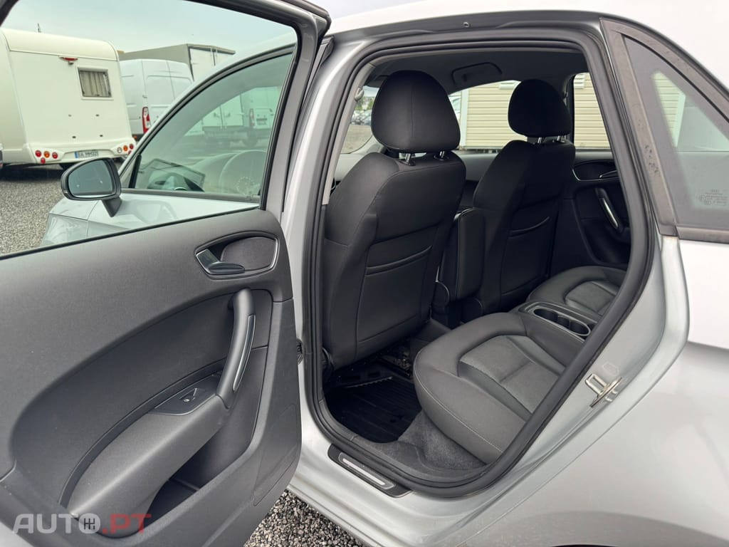 Audi A1 1.6 TDi S-line