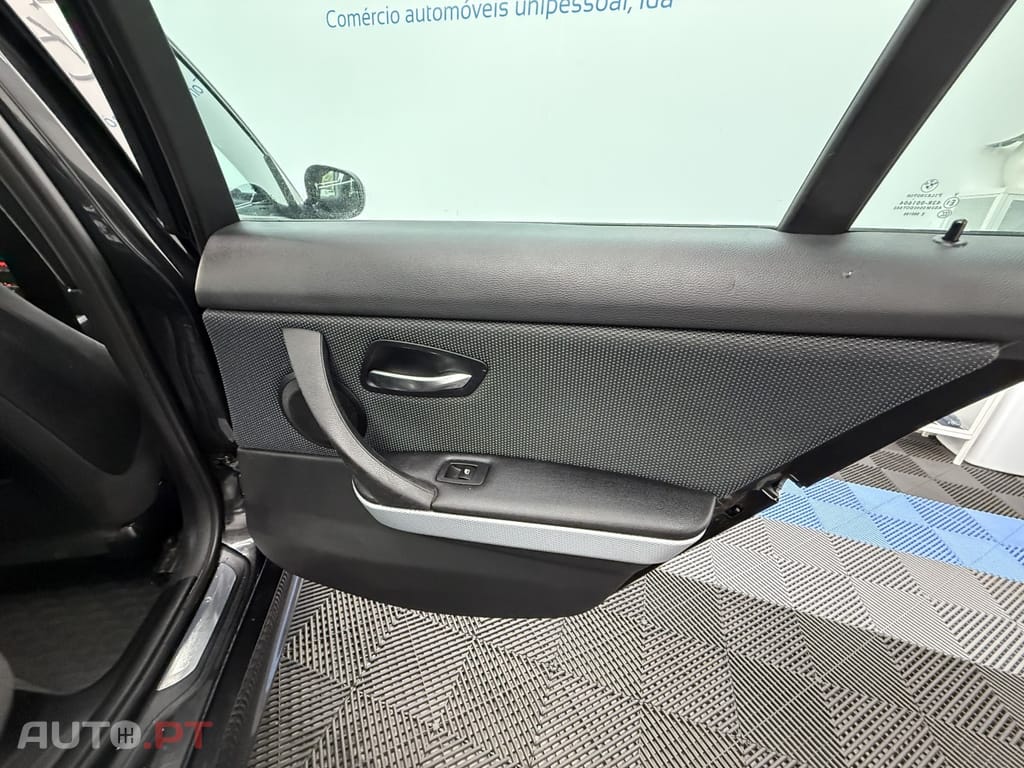 BMW 318 d Touring Pack M