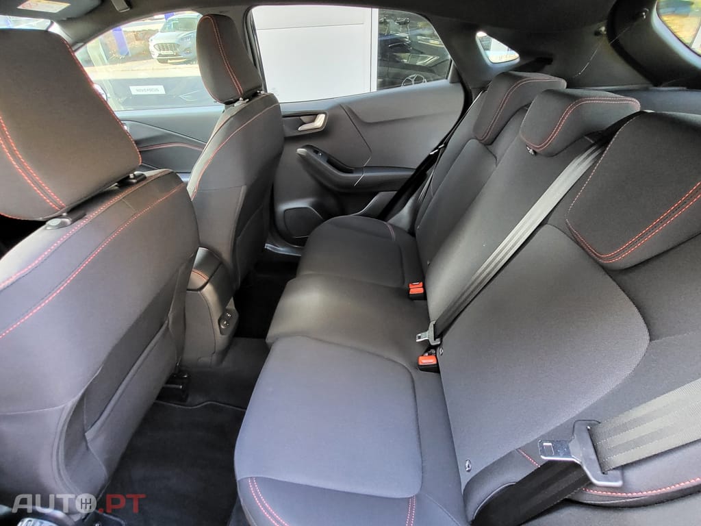 Ford Puma 1.0 EcoBoost mHEV ST-Line