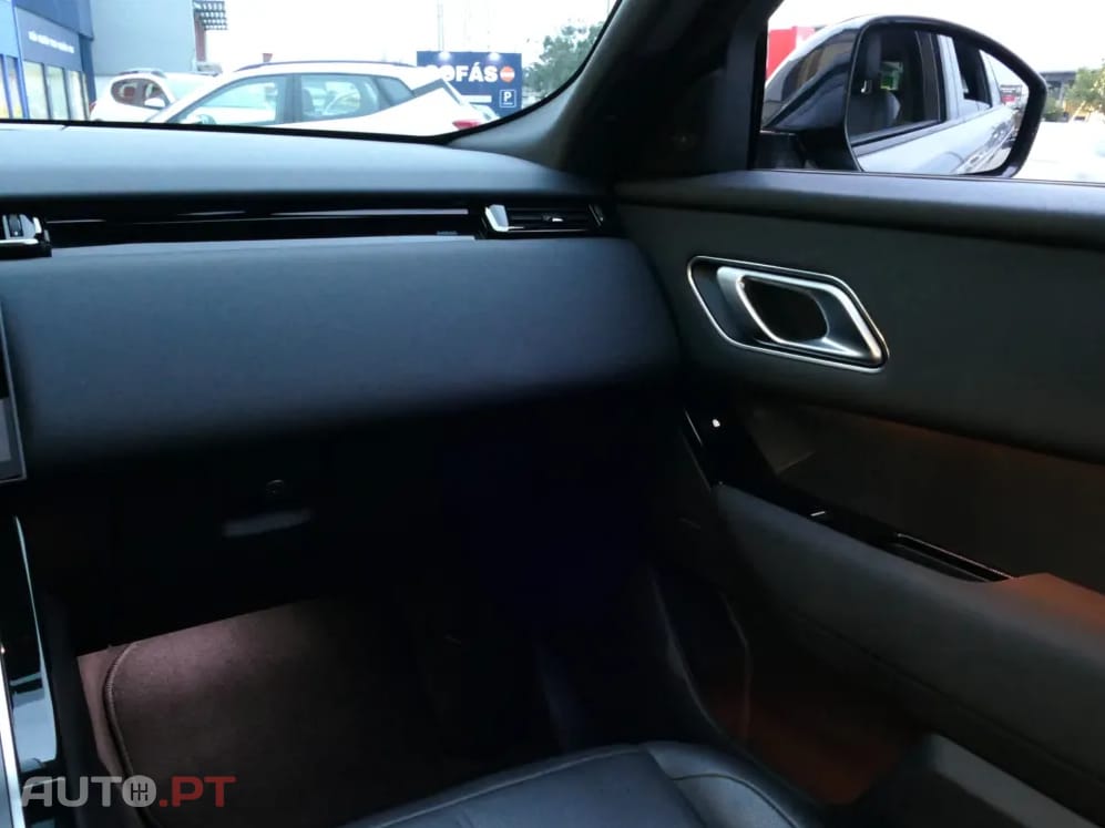 Land Rover Velar 2.0 P400e AWD Dynamic SE