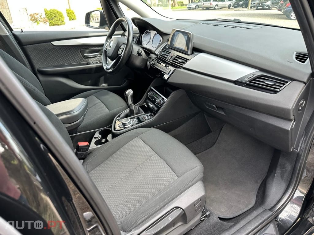 BMW 216 d Advantage