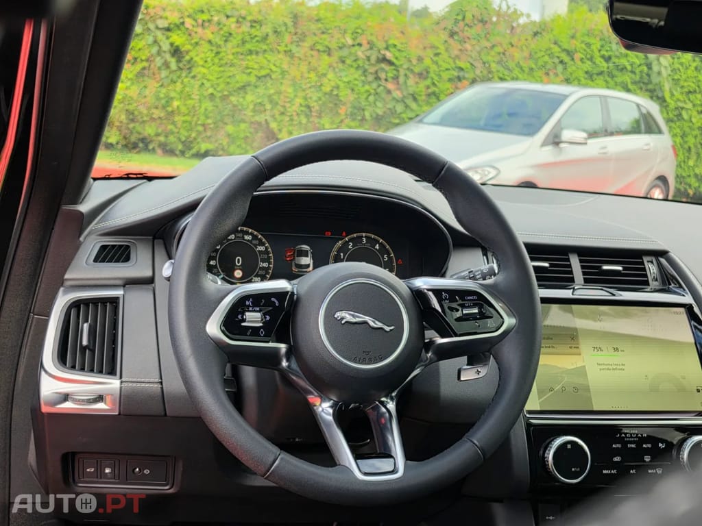 Jaguar E-Pace 1.5 P300e R-Dynamic S AWD Aut.