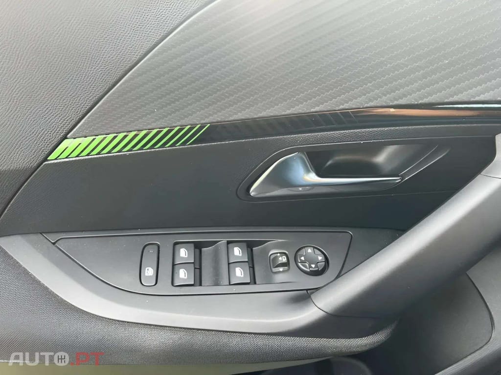 Peugeot 2008 1.2 PureTech 100 Active 5P