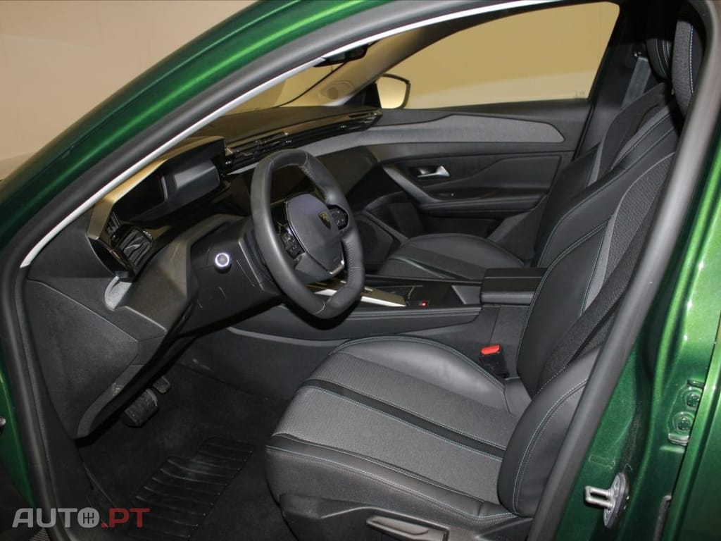 Peugeot 308 1.2 PureTech Allure Pack EAT8