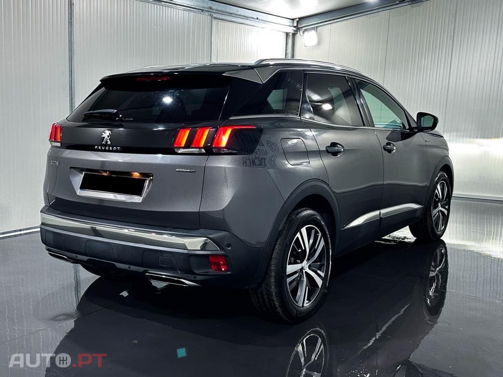 Peugeot 3008 1.6 PureTech GT EAT8