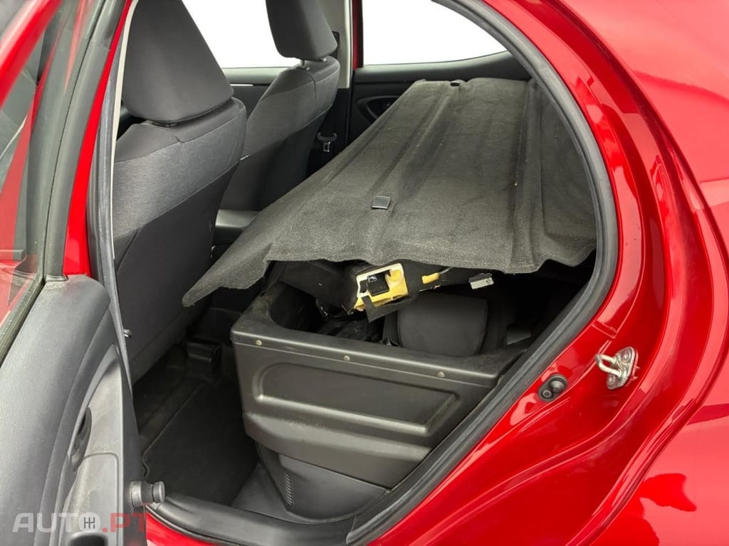 Toyota Yaris Pro 1.5 HDF MY21 Dynamic Business