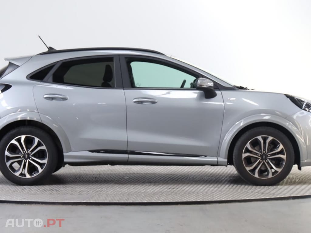 Ford Puma 1.0 Ecoboost MHEV ST-Line 