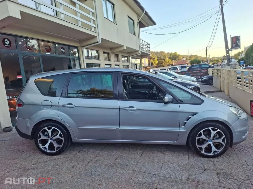 Ford S-Max  2 0 Tdci Dpf Titanium