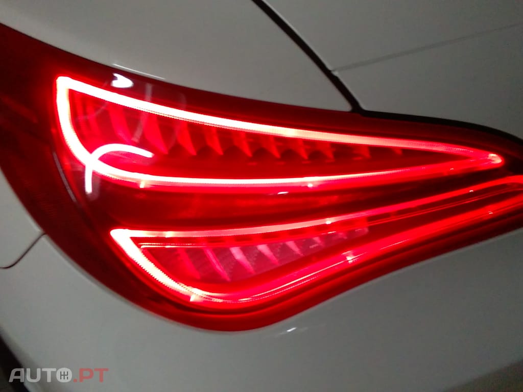 Mercedes-Benz CLA 220 CDi 7G-DCT Urban Line