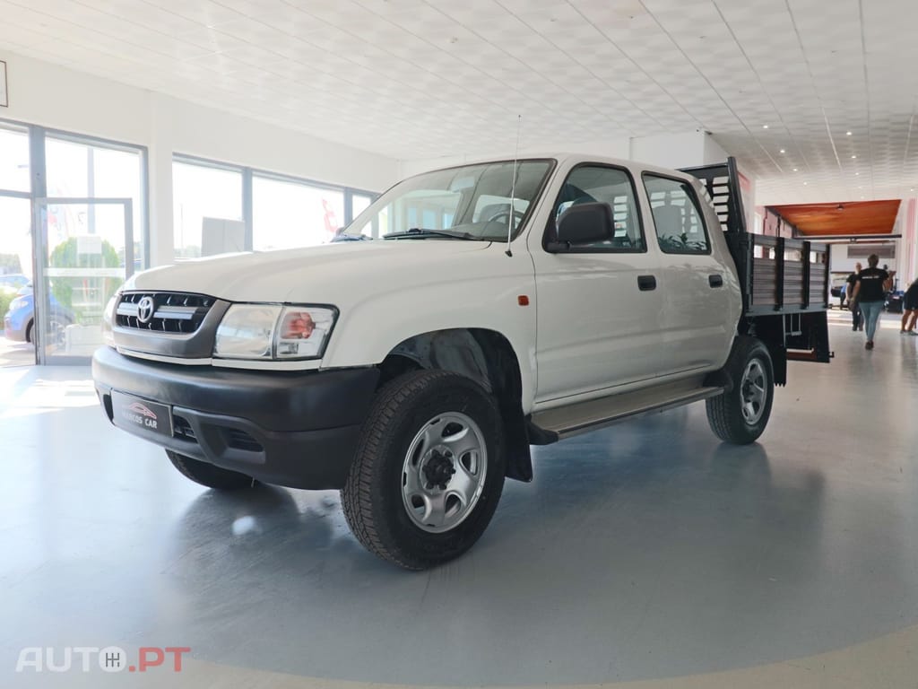 Toyota Hilux 2.5 D-4D CE AC