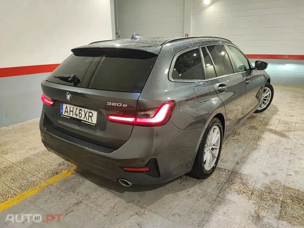 BMW 320 e Touring Corporate Edition Auto
