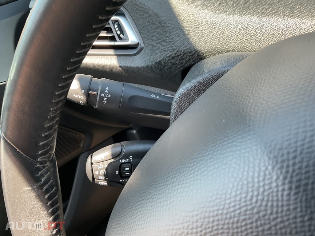 Peugeot 308 1.5 BlueHDi Style