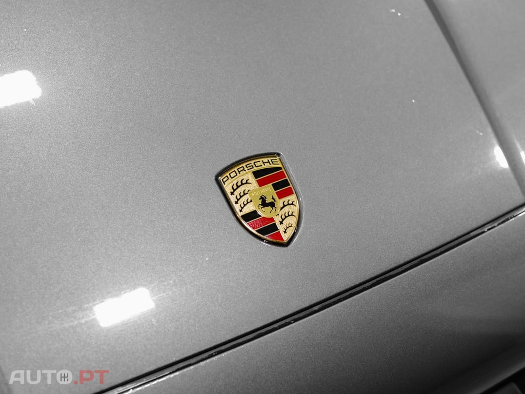 Porsche Cayenne Turbo E-Hybrid Pacote GT