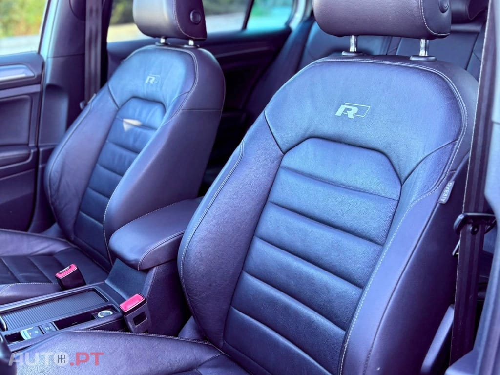 Volkswagen Golf VII R- line