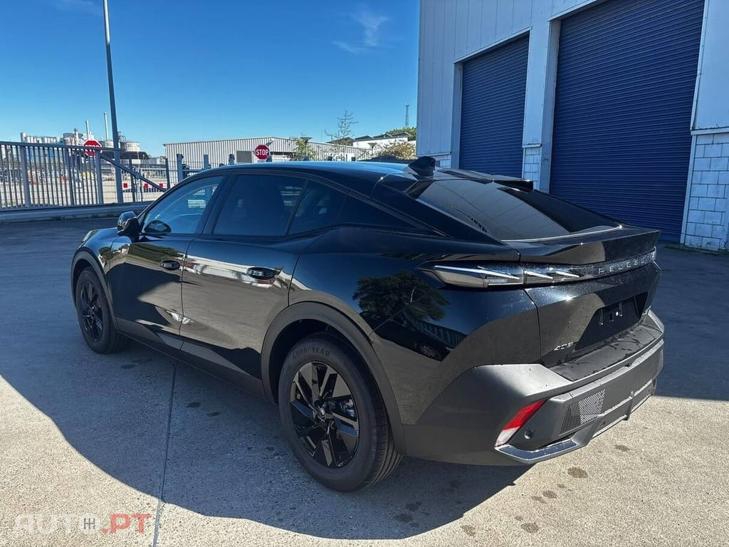 Peugeot 408 HYBRIDO ALLURE FACELIFT 145CV AUTO + EXTRAS
