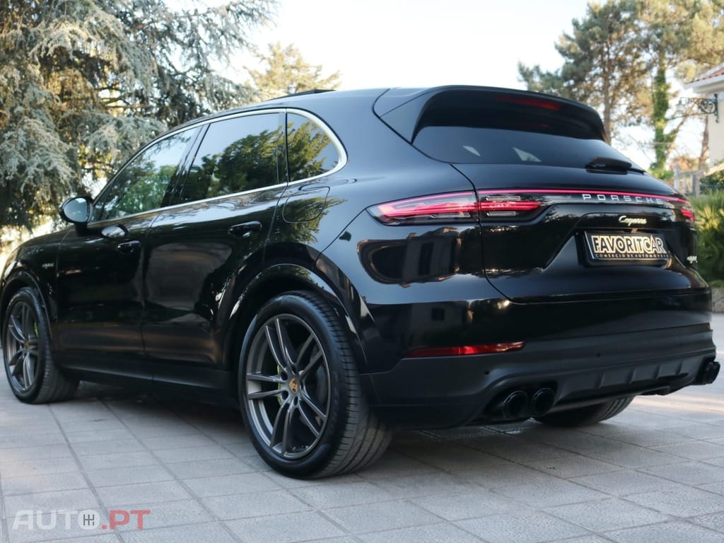 Porsche Cayenne E-Hybrid Platinum Edition