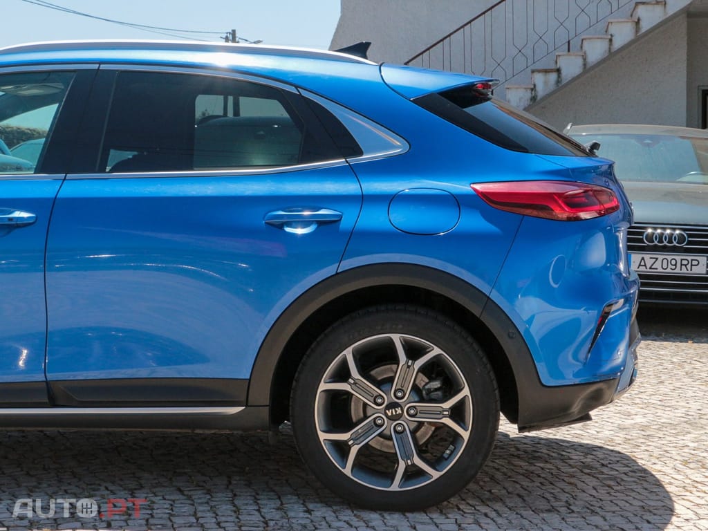 Kia Xceed 1.6 GDi PHEV First Edition+SRF