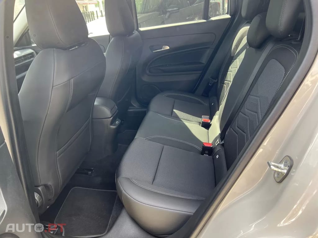 Jeep Avenger 1.2 GSE T3 Summit