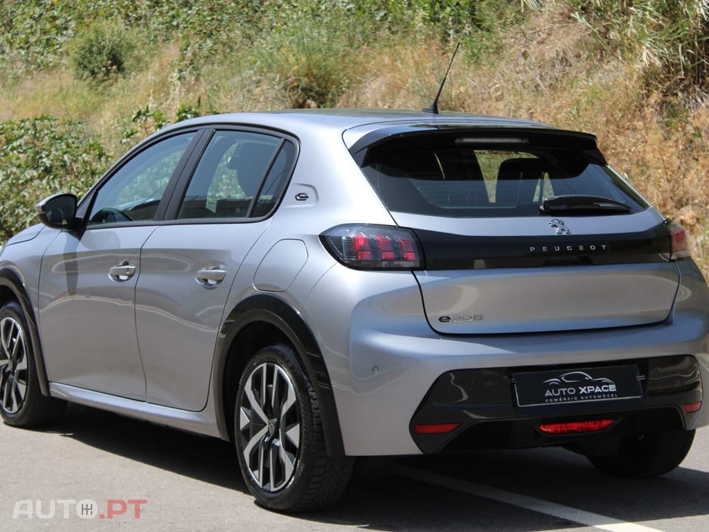 Peugeot E-208 50 kWh Allure