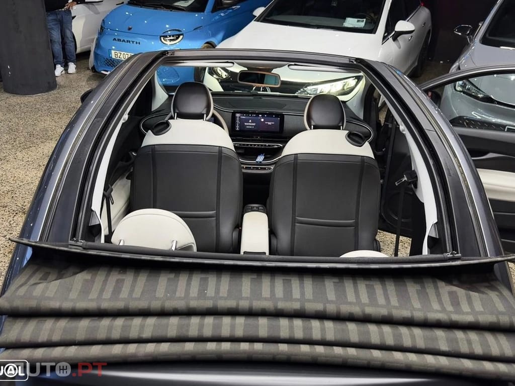 Fiat 500e La Prima
