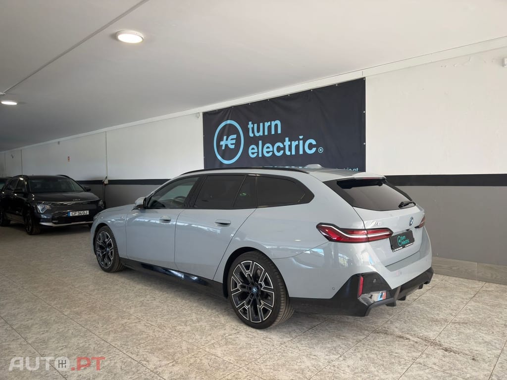 BMW i5 eDrive40 Pack Desportivo M Pro
