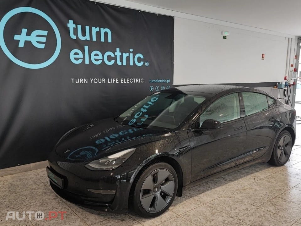 Tesla Model 3 Standard Range Plus RWD