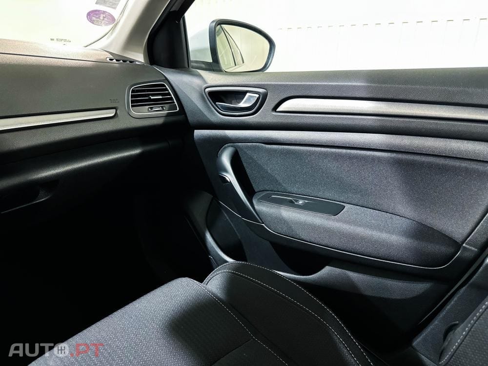 Renault Mégane E-Tech Plug-in Hybrid Business