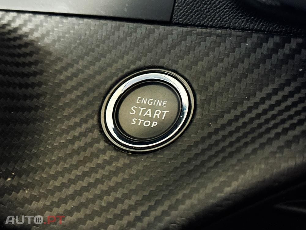 Peugeot E-208 50 kWh SE Style