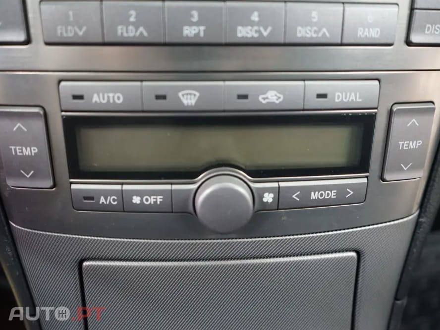 Toyota Avensis 2.0 D-4D Exclusive