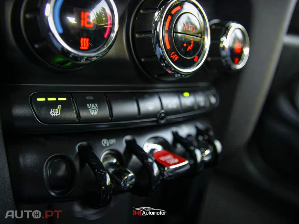 MINI Cabrio Cooper S Auto Desportiva