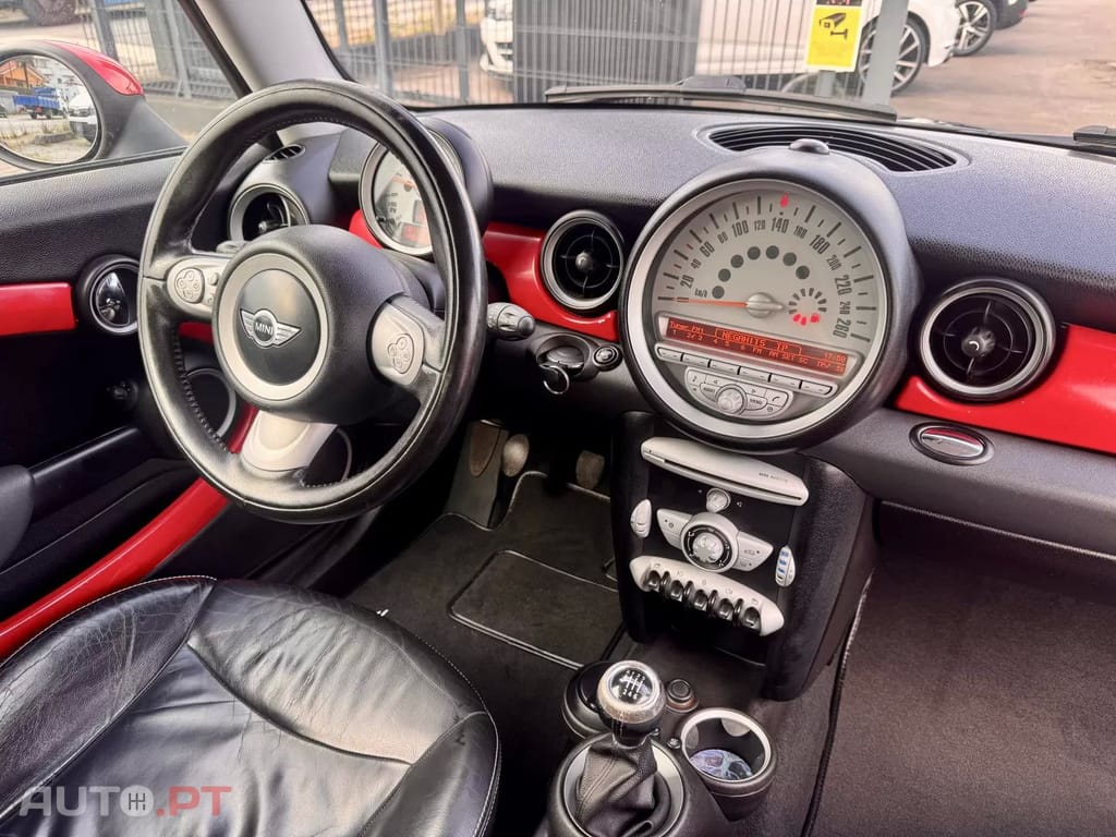 MINI Cooper Cooper D