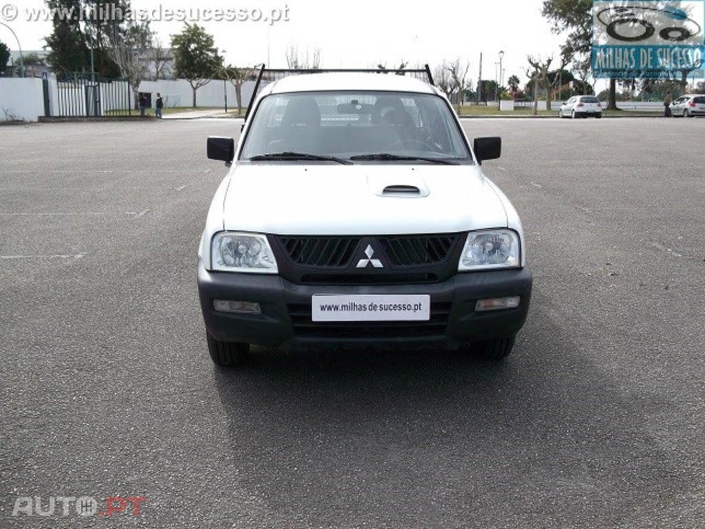 Mitsubishi L200 2.5 TD 4X2 CD (C/IVA)