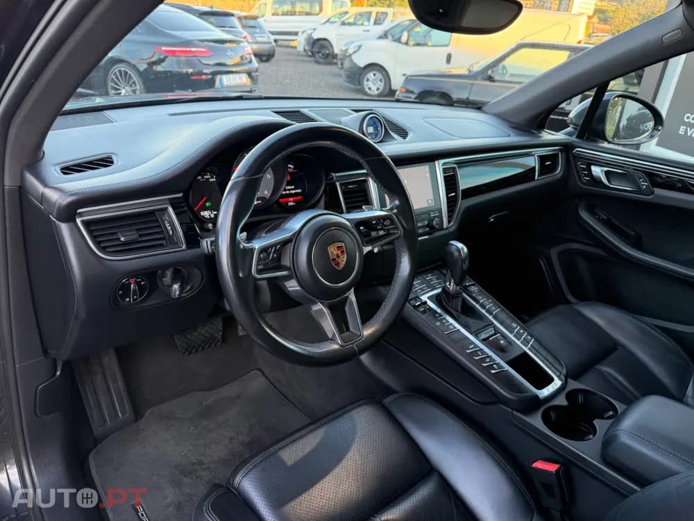 Porsche Macan S