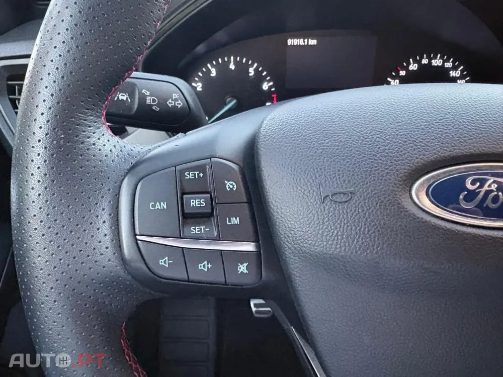 Ford Focus SW 1.0 EcoBoost ST-Line