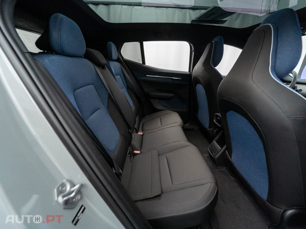 Volvo EX30 69 kWh Single Motor Extended Range Ultra