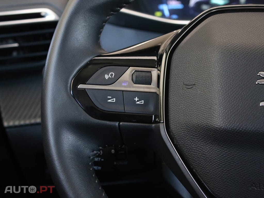 Peugeot E-208 Allure