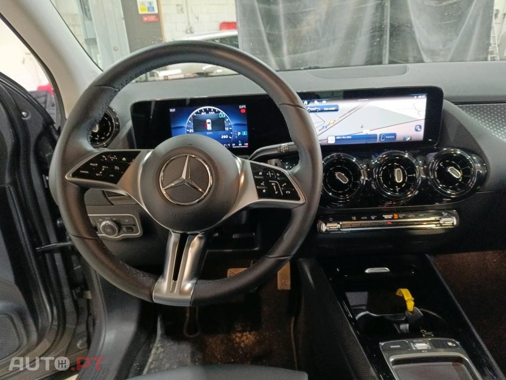 Mercedes-Benz GLA 180 d