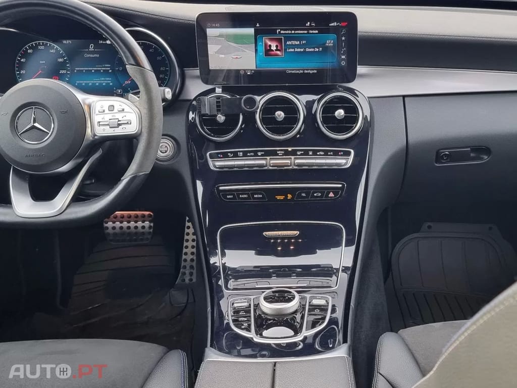 Mercedes-Benz C 300 de AMG Line