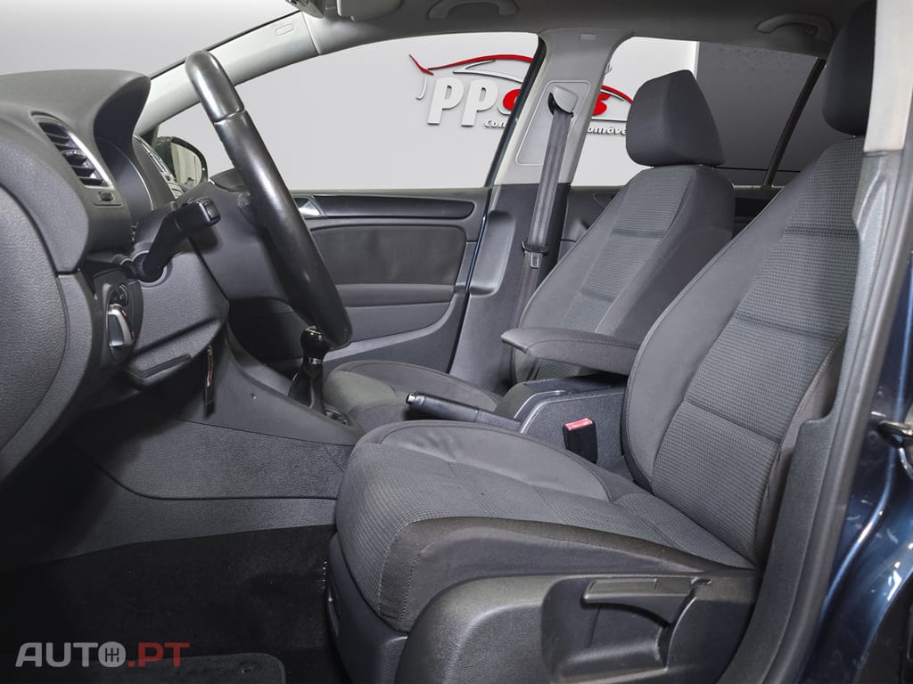 Volkswagen Golf 1.6 TDi Highline