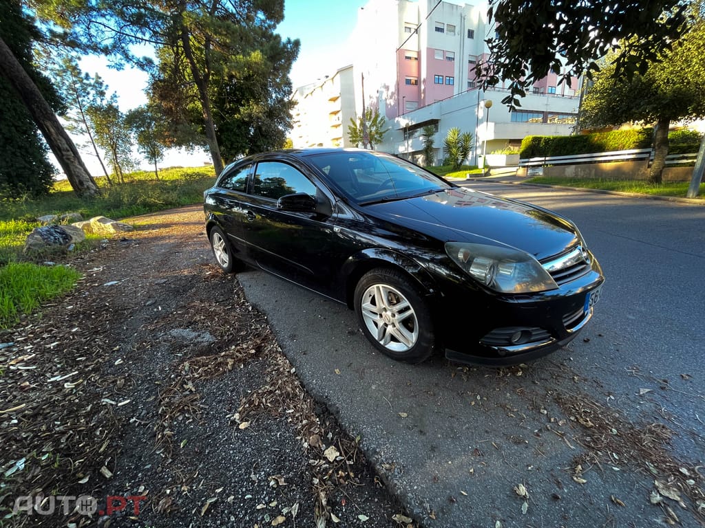 Opel Astra GTC CDTi